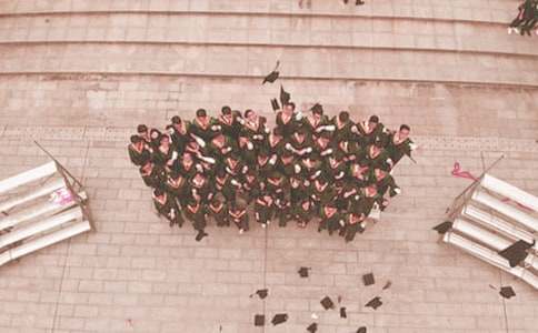 2017年大学毕业寄语简短